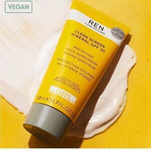 REN Mattifying Mineral SPF Broad Spectrum VEGAN